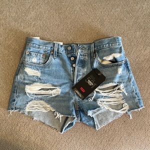 LEVI’S womens W28 brand new